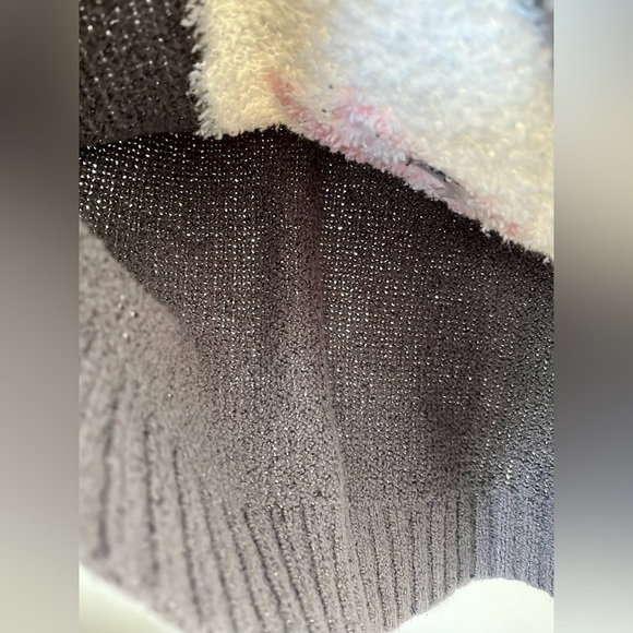 Justice sweater for 12 yo - Picture 3 of 6